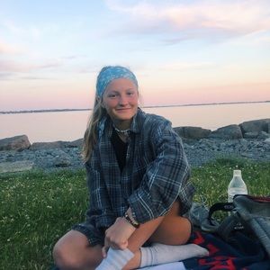 Meet your Posher, Stella